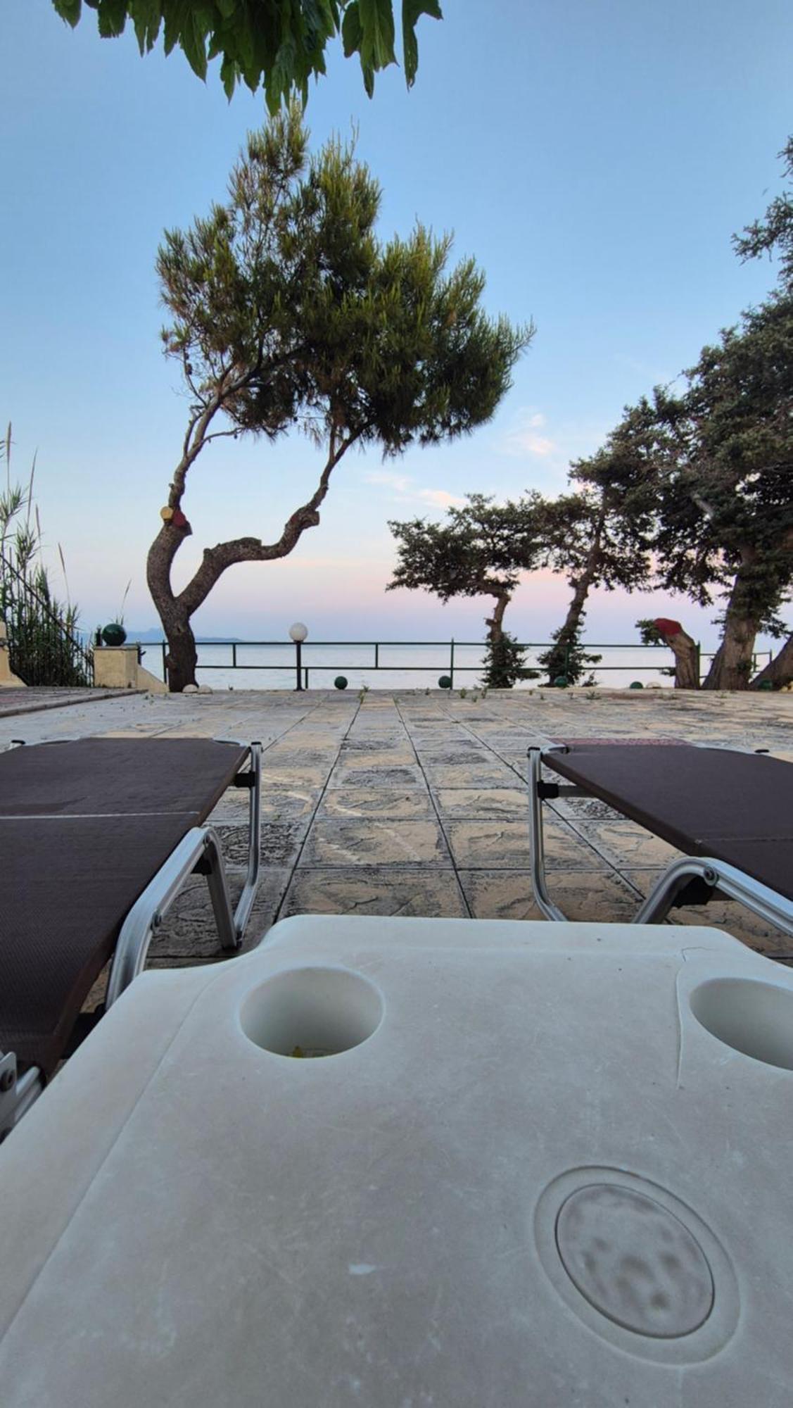 Silis Houses On The Beach Artemida  Room photo
